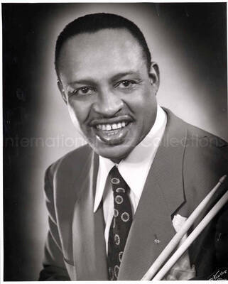 10 x 8 inch photograph. Portrait of Lionel Hampton