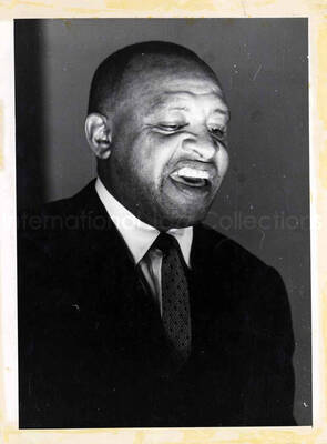 9 1/2 x 7 inch photograph. Portrait of Lionel Hampton