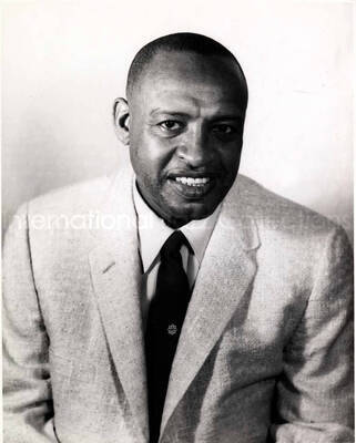 10 x 8 inch photograph. Lionel Hampton