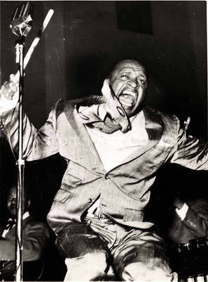 8 x 10 inch photograph. Lionel Hampton