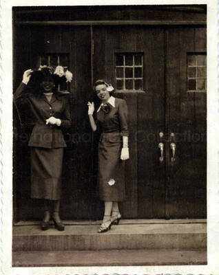 4 x 3 inch photograph. Unidentified women