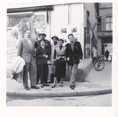 3 1/2 x 3 1/2 inch photograph. Unidentified persons, [in France?]