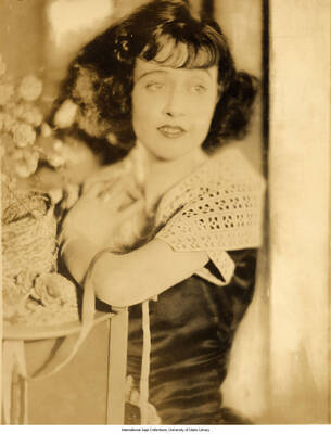 Black and white photograph of Lee Morse. 