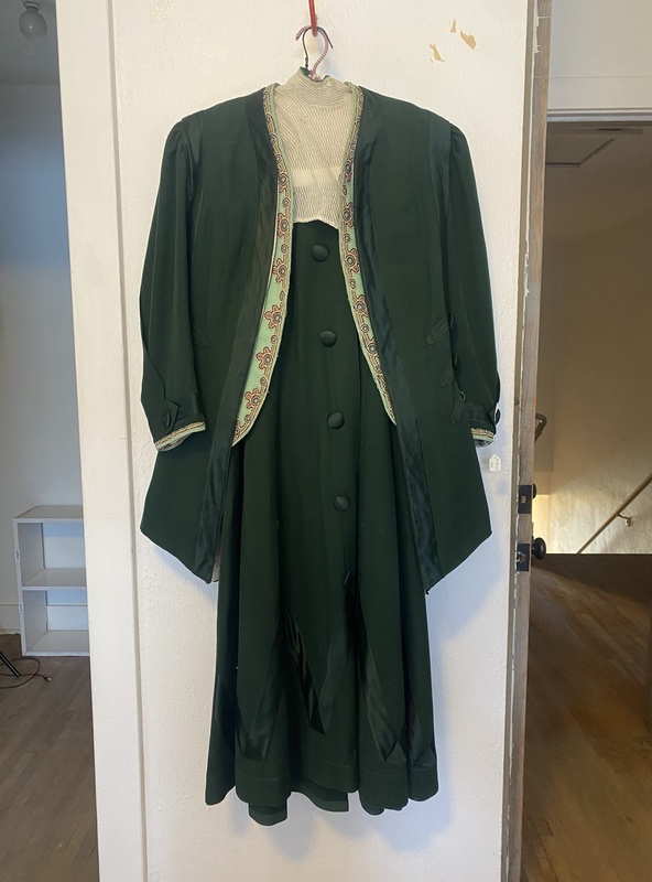 Women's walking suit
