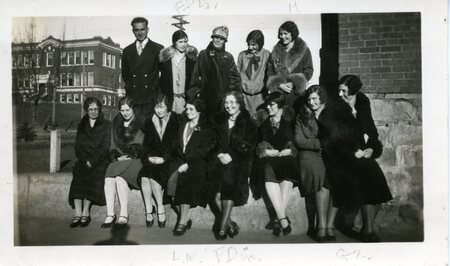 Davis Shea, Glatha Zumwalt (Erickson), Florence Dinsmore, Lena Whitmore