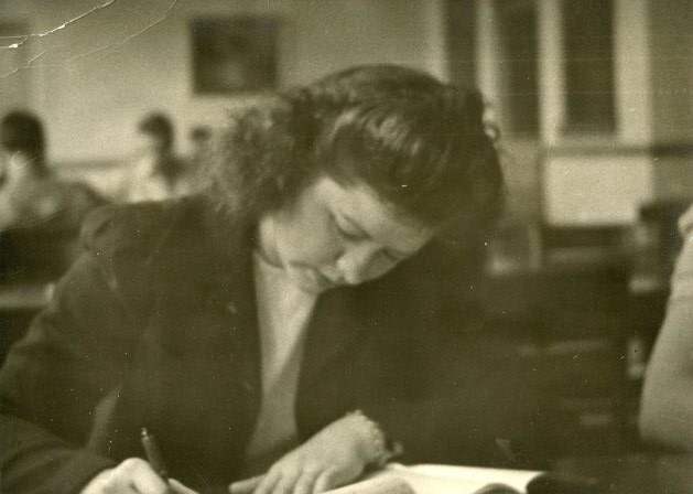 Photograph of Dorothy Perkins