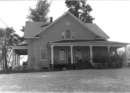 Deesten Farmstead [01]