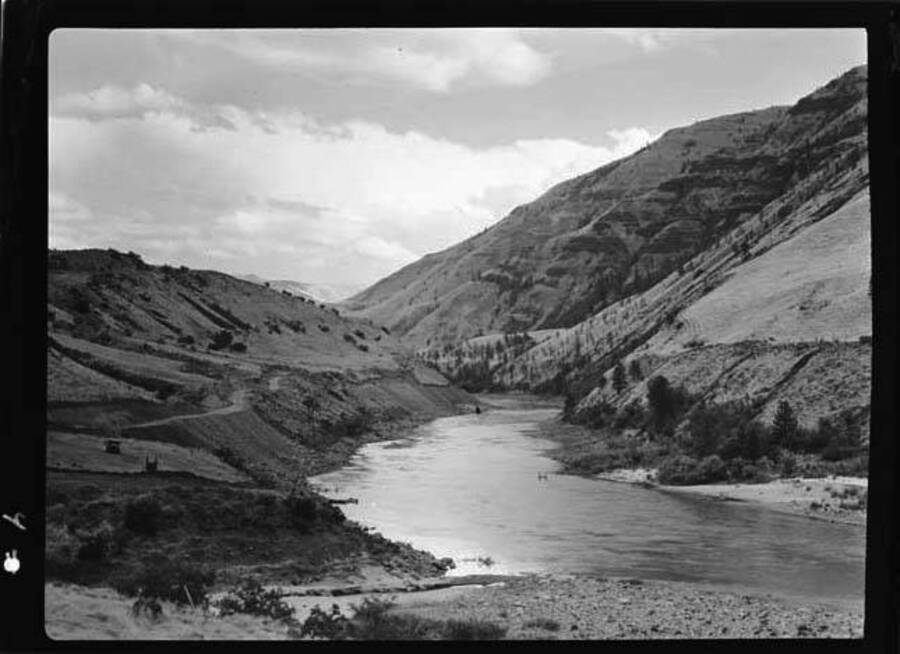 Image shows the Salmon River winding through a canyon.