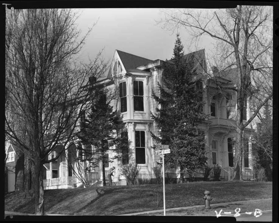 Image of the outside of the McConnell Mansion in Moscow, Idaho.