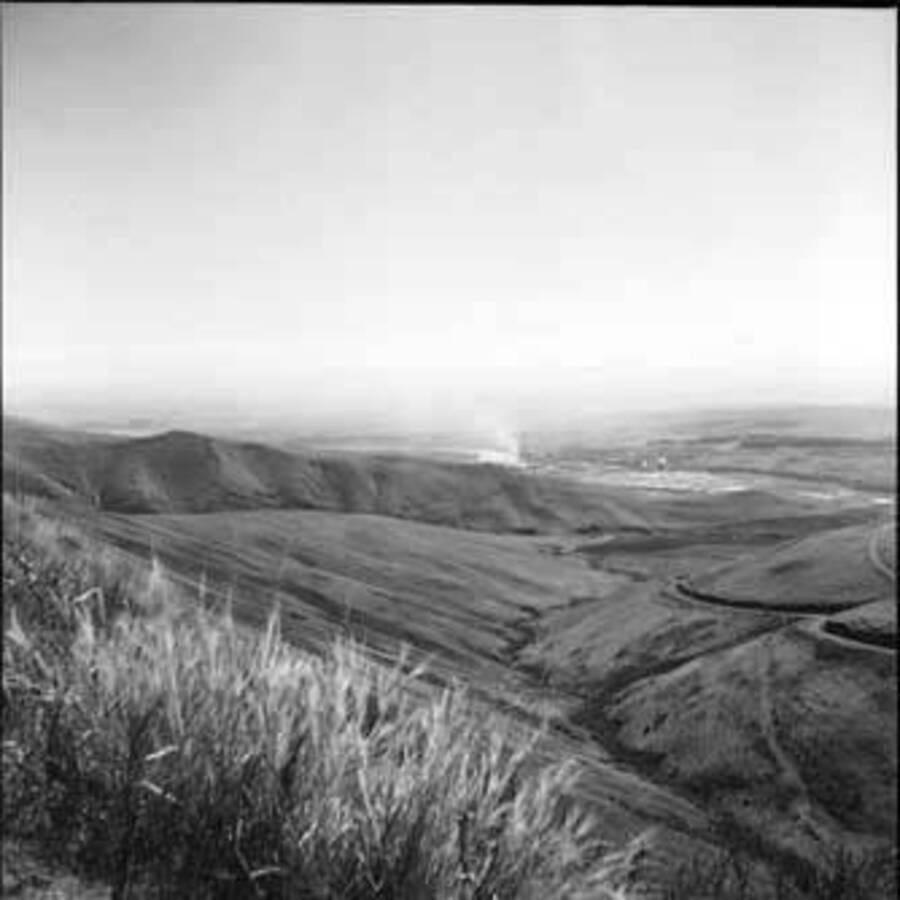 Image of unidentified valley.