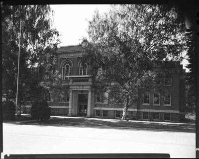 Image of the Kootenai County Courthouse in Coeur D' Alene, Idaho.