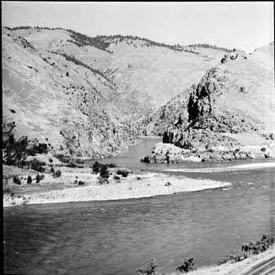 Image of unidentified creek.