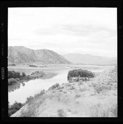 Scenic view of the Okanogan River.