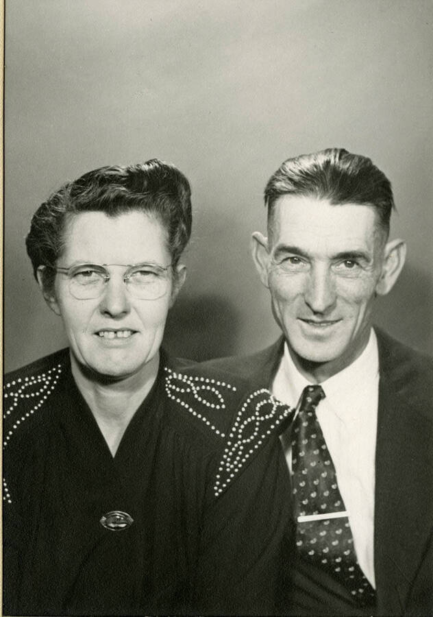 Lyle and Fay Packard were Wilma's parents. Lyle was born in Washington and Fay was born in Oregon.