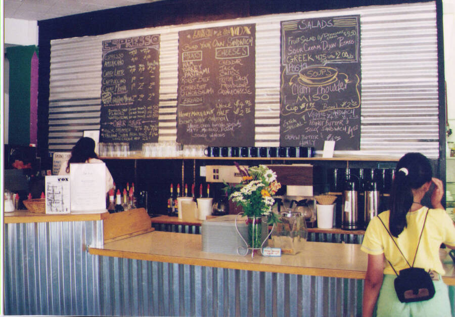 Circa 1996, Vox Coffee House was owned by Tim Waterman. It was in the location Maialina Pizzeria is now.