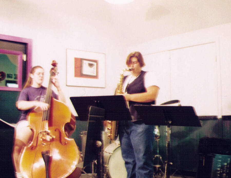 Circa 1996, Vox Coffee House was owned by Tim Waterman. Tina Richardson plays on the saxophone. She's now a member of the Billy Tiptons in NYC.