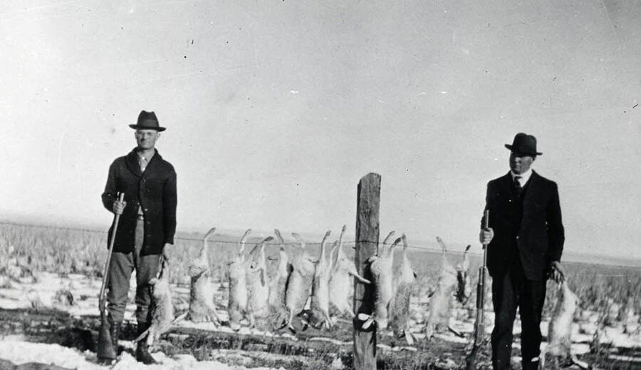 Charley Bysegger (left) and Ed Soncarty (right) with Jack rabbits in Colorado Springs when Ed and Ida Soncarty visted them there in 1923