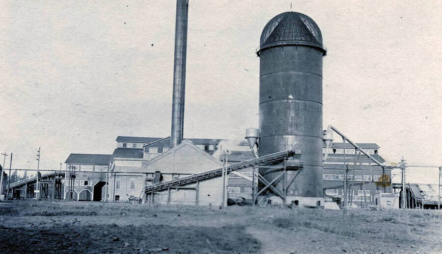 A postcard of the Potlatch Lumber Company mill.