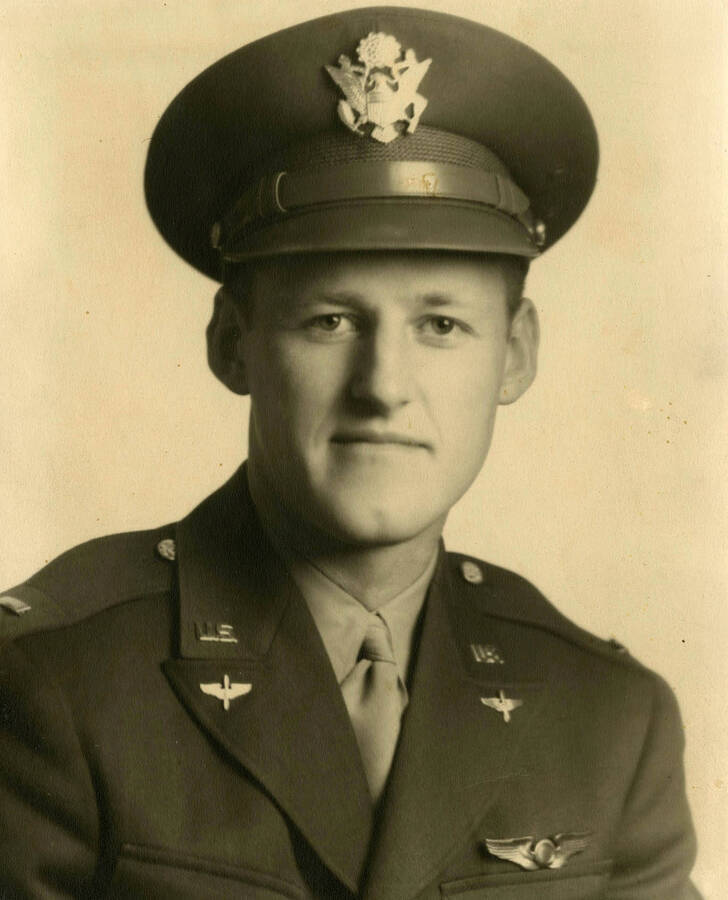 A military portrait of Philip Hearn before his service in World War II.