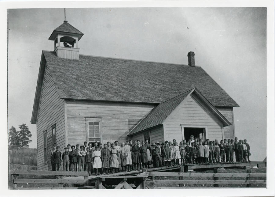Photo of the Burden school, the second one built in 1904 where Durell Nirk when to school. It burned in 1916. They had 2 teachers and 55 children - taken 1909
