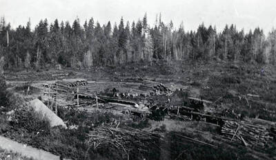 Durell Nirks first sawmill east of the barn on the home place (Bysegger)
