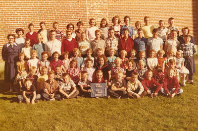 Bovill's grade school students, grades 1-8.
