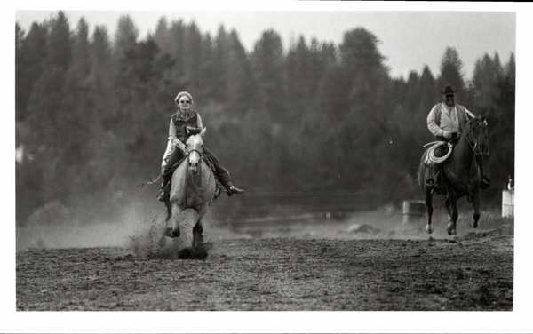 Thunder Mountain Days, horse race, a women and men rider