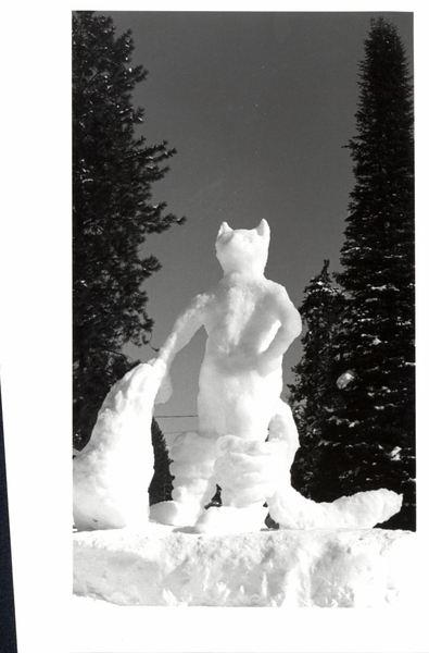 An ice sculpture of puss in boots