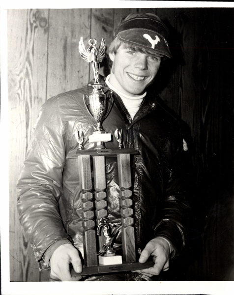 Mike Dorris with his trophy