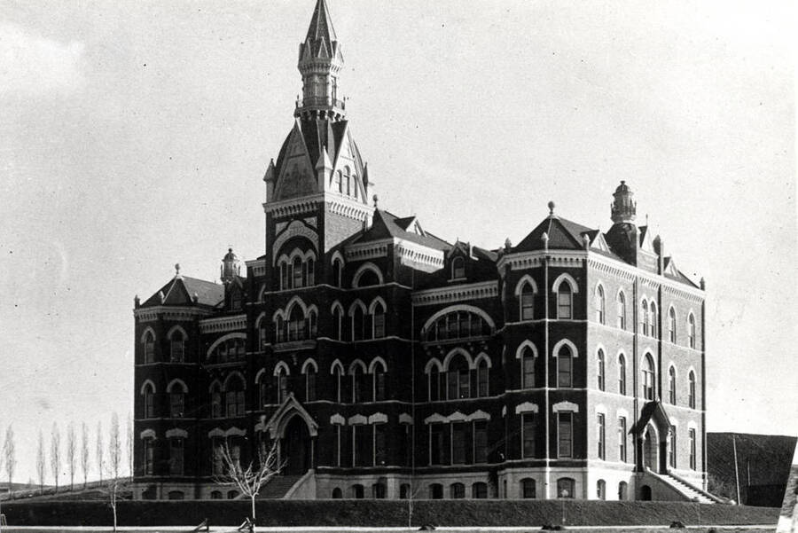 Administration Building. University of Idaho was located at Moscow by a legislative act of a territorial convention held in Boise in 1889. It opened for classes October 3, 1892.