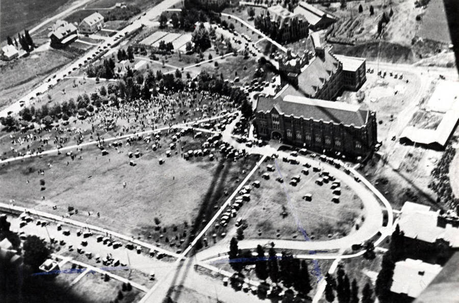 Aerial view of the University of Idaho campus on November 17, 1917 at the dedication ceremony when Vice President T. Marshall planted a Red Oak tree on the campus.