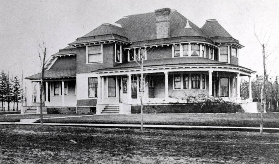 Jerome J. Day residence built in the early 1900s at the  northwest corner of A and Polk streets. Day was [one of the owners] the Day [family] mines in northern Idaho. Picture early 1900s.