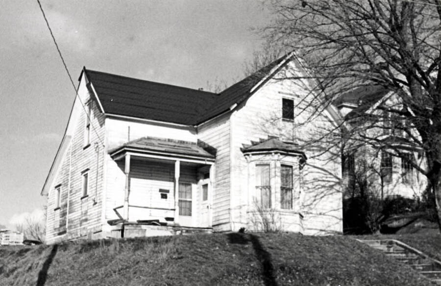 Yangel residence with a west wing added. House was built with square nails and believed to be one of Moscow's oldest homes still being lived in. Picture by Clifford M. Ott, January 22, 1978.