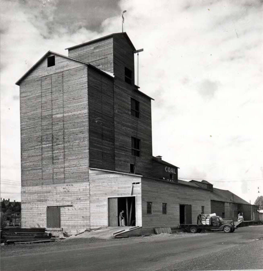 Washburn-Wilson Seed Company pea processing plant on the Troy Highway at the south end of Washington Street; purchased from Kenneth Anderson in the fall of 1945.