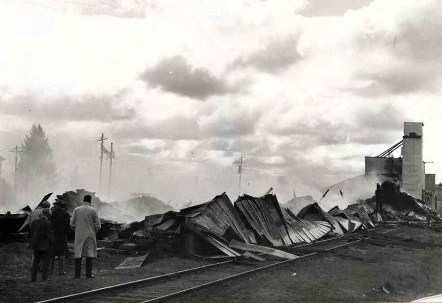 Formerly Washburn-Wilson Seed Company plant. Completely destroyed by fire April 28, 1962. Picture by Clifford M. Ott.