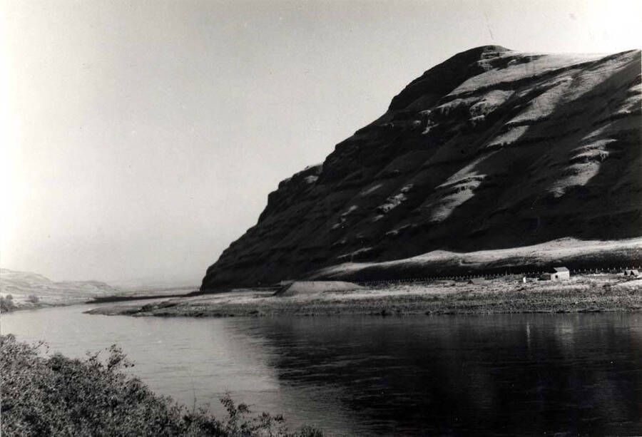 Snake River west of Clarkston, February 15, 1975, by Clifford M. Ott.