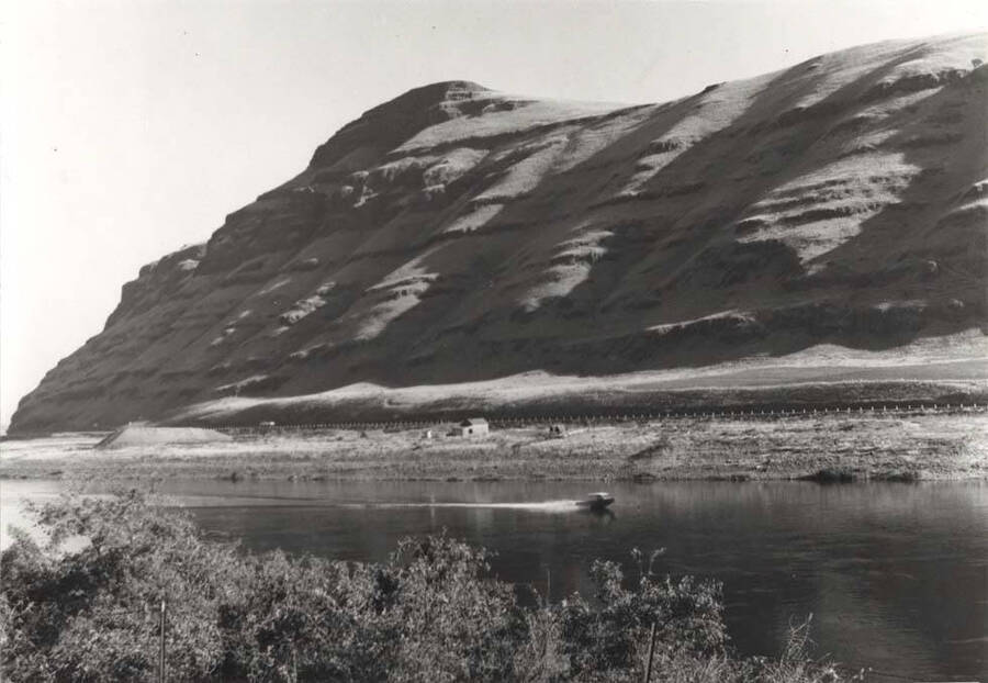 Snake river west of Clarkston showing motor boat, February 15, 1975.