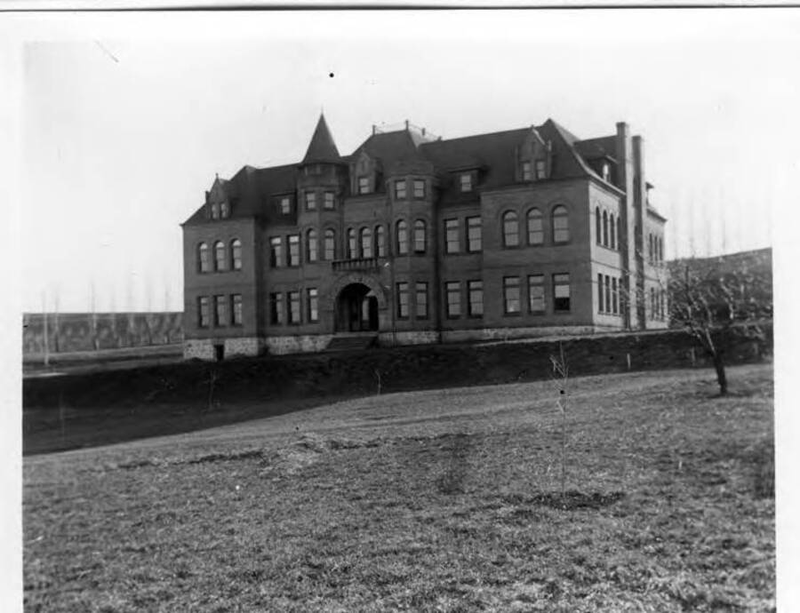 Completed 1902. Later College of Engineering. Razed in 1951. Now site of the new Home Economics Building. [Niccols] 1968. Niccolls Building