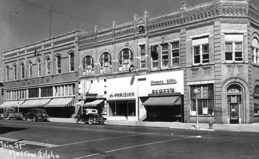 1. Dernham & Kaufmann Building 1889, 2. McCartor Building 1891. Picture by Hodgins Drug Store (Charles Dimond) in the 1940s.