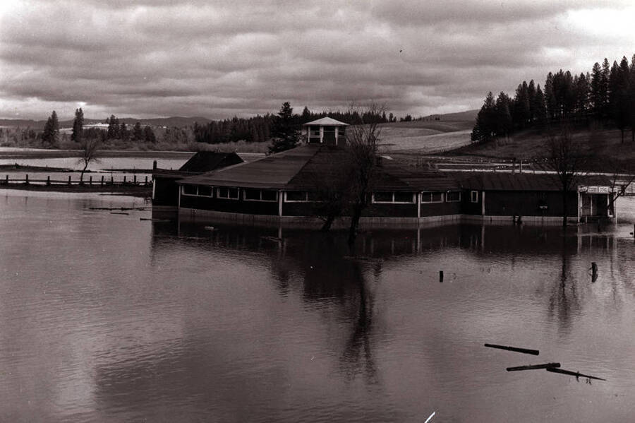 And the flood waters of the Palouse River in January 1961.