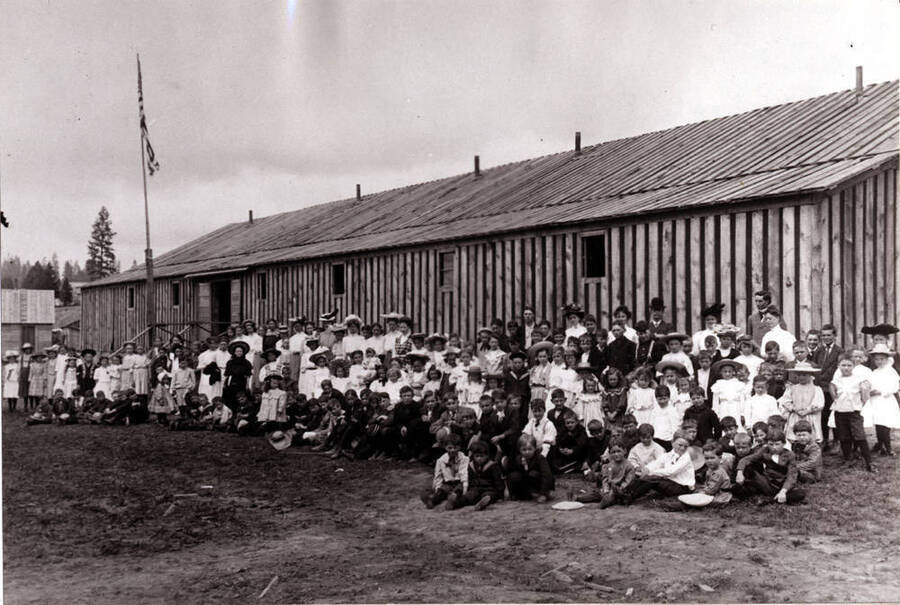 First school with students and teachers at Potlatch, 1906-07.