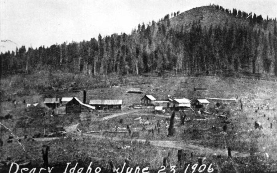 June 23, 1906, with Potato Hill in the background. The town was started with the coming of the W.I.&M. [Washington, Idaho & Montana Railway] when it was built from Bovill to Palouse.