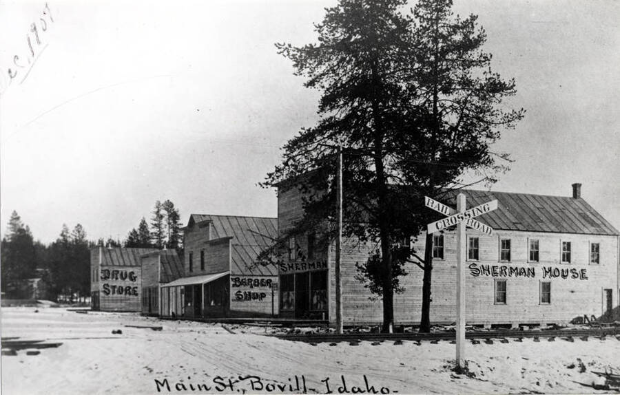 Between Railroad and First avenues. Believe this to be the first picture of Main Street Bovill, from a postcard postmarked December 1907.