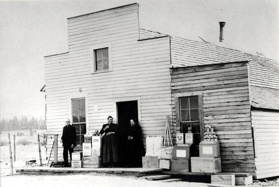 In the 1890s named Starner Store.