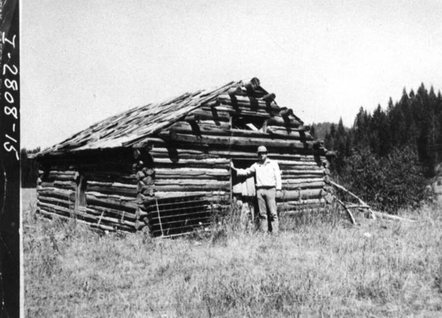 The location of the Woodfell post office was two miles north of the Camp Grizzly-Laird Park turn-off on Highway 95 alt., on Meadow Creek. The cabin was destroyed about 1968. The cemetery west of the creek on the high ground identifies the site.