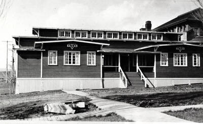 Looking north across University Avenue at the Y.M.C.A. building. Later [called] University Hut.