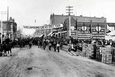 October 4-9, 1909. See end of exhibit tent at the southeast corner of Fifth and Main streets. Concrete blocks at right were for the building now known as the Kenworthy Theatre.