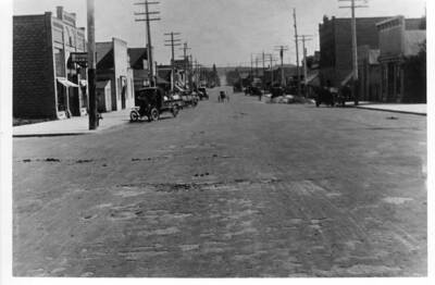 Standard Garage now Kenworthy movie house. 1968.