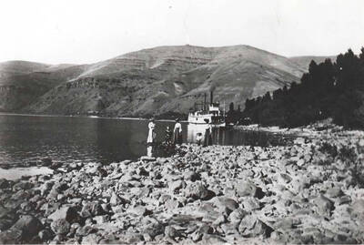 Lewiston riverboat at Wawawai. Picture from June Crithfield, a native of Wawawai.