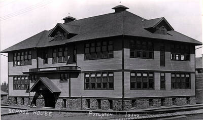 Copied from a postcard post marked June 9, 1909.